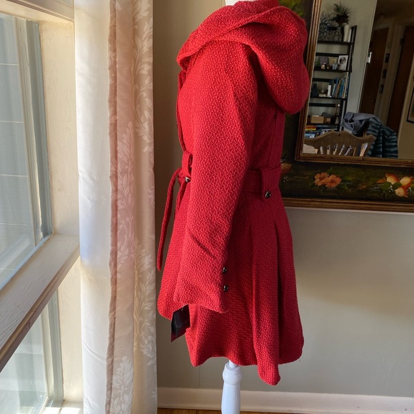 Little Red Riding Hood - Steve Madden Red Hooded Coat - Picture 2 of 9